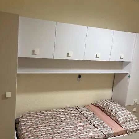 Apartamento A 100 Metros De La Playa Malvarrosa *