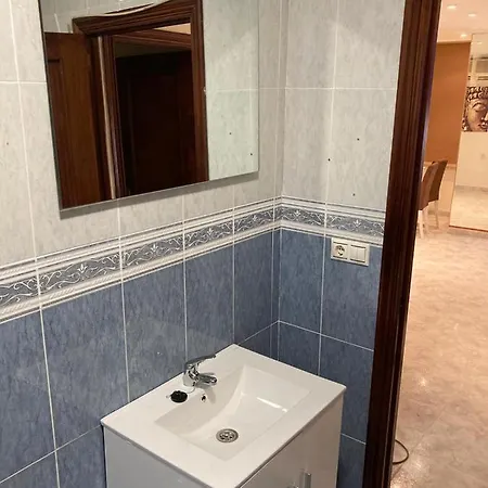 Apartamento A 100 Metros De La Playa Malvarrosa *